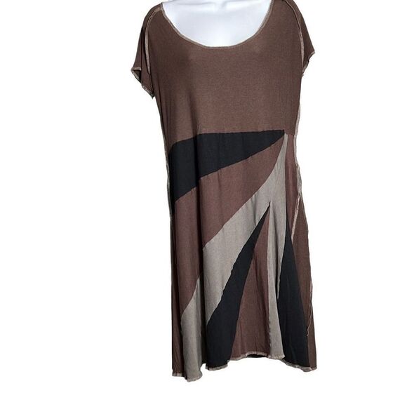 Brown Dress Asymmetrical pattern L/XL - Picture 1 of 5